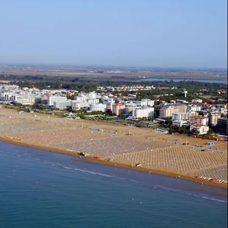 Great One-bedroom 350 Meters From The Sea Μπιμπιόνε